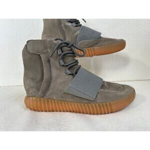 Adidas Yeezy Men's Boots 750 Grey Gum-Glows in dark Size 9.5
